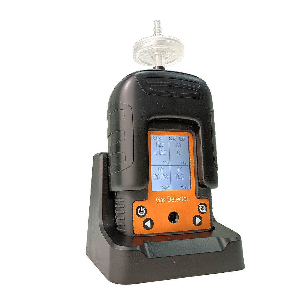 How convenient is the data transmission of the four-in-one portable gas detector?